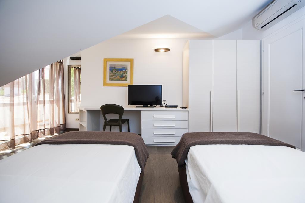 Corte dei merli Suite&Room Rovigno Camera foto