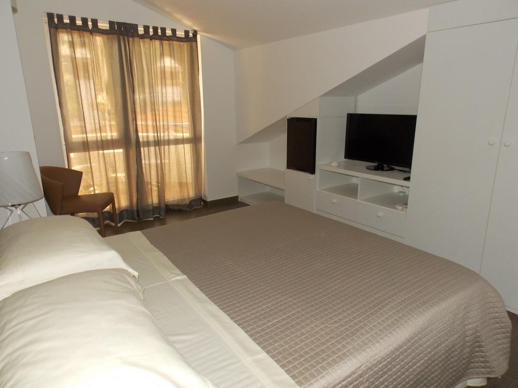 Corte dei merli Suite&Room Rovigno Esterno foto